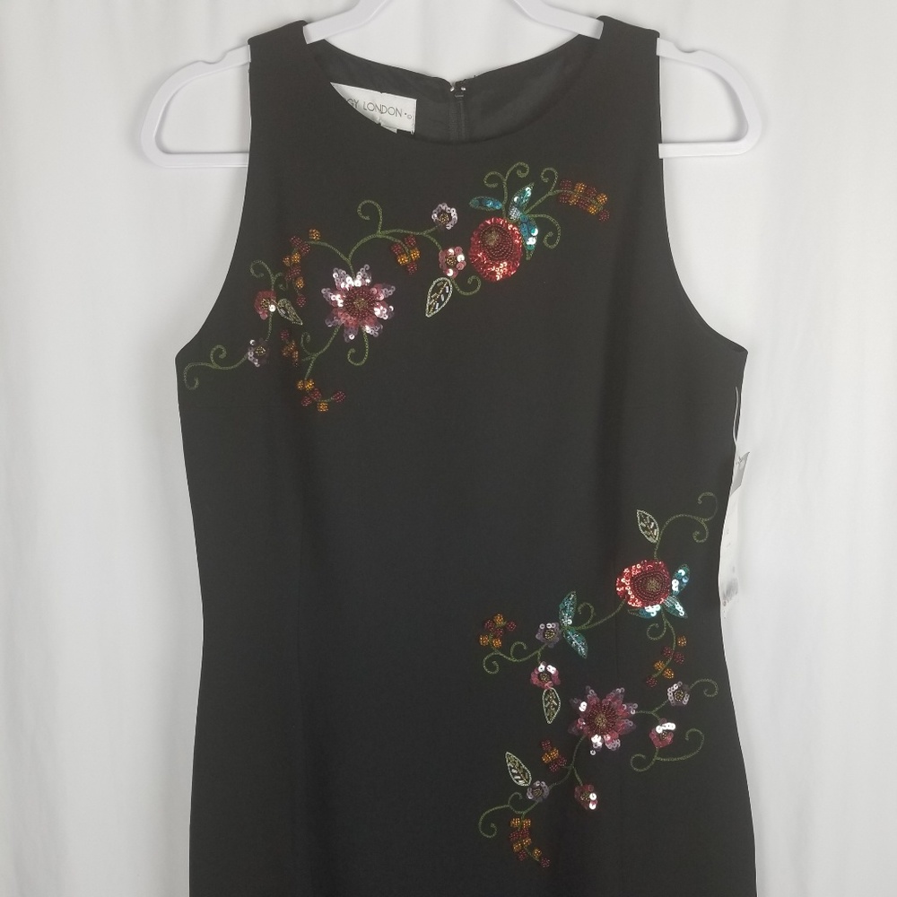 Maggy London Sleevless Beaded Dress